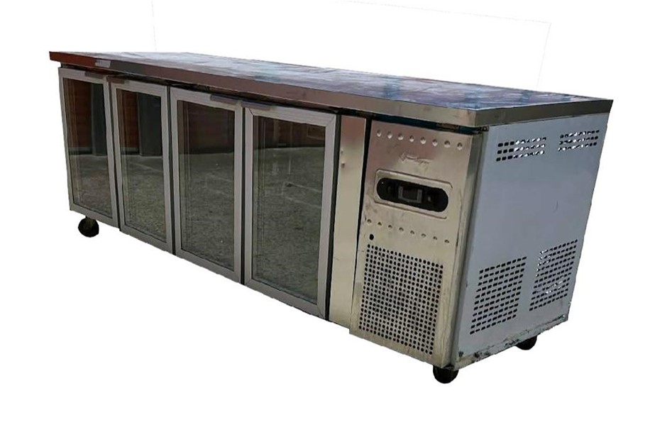 4 door underbar fridge display