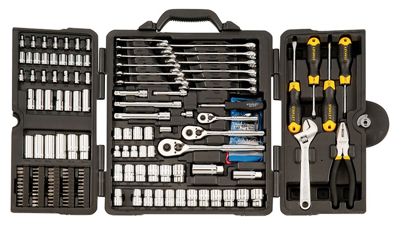 STANLEY 176 Piece Tool Kit With Carry Case, 1/4, 3/8 & 1/2 Drive. NB: Missi
