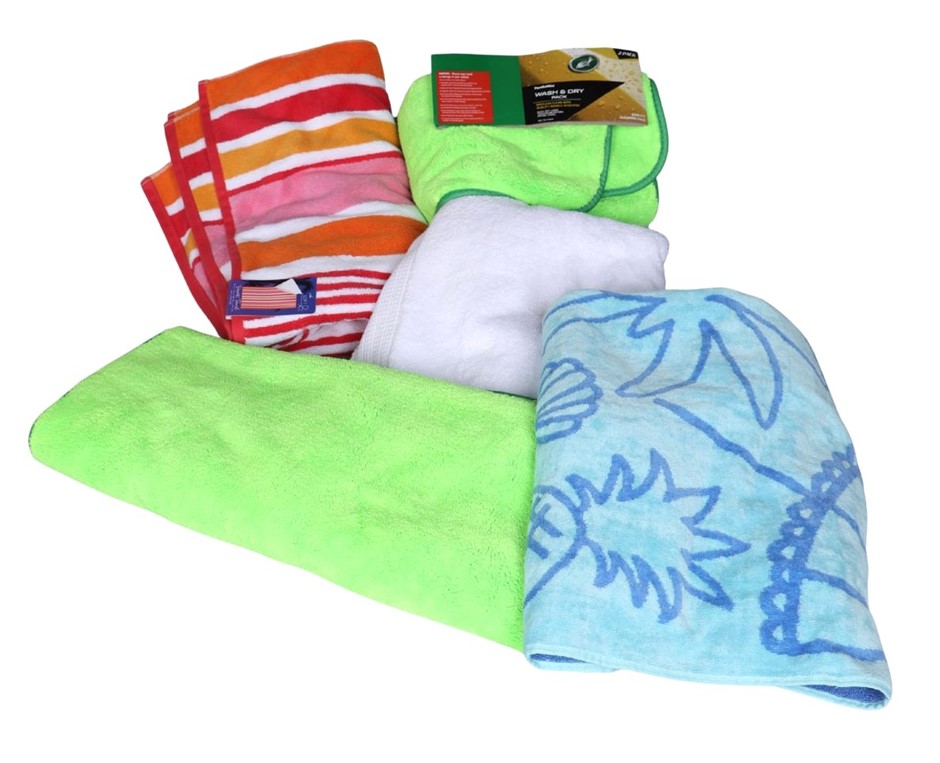 5 x Assorted Towels, inc. PURELY INDULGENT & LOFTEX. NB: Some are shop soil