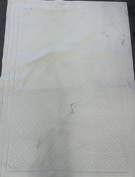 RUG & CO White Area Rug, Ivory. NB: Has been used, has marks and stains.