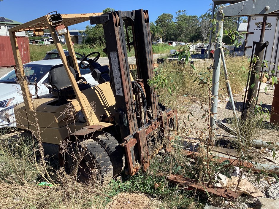 <p>Hyster Forklifts x 2 (Parts Only)</p>