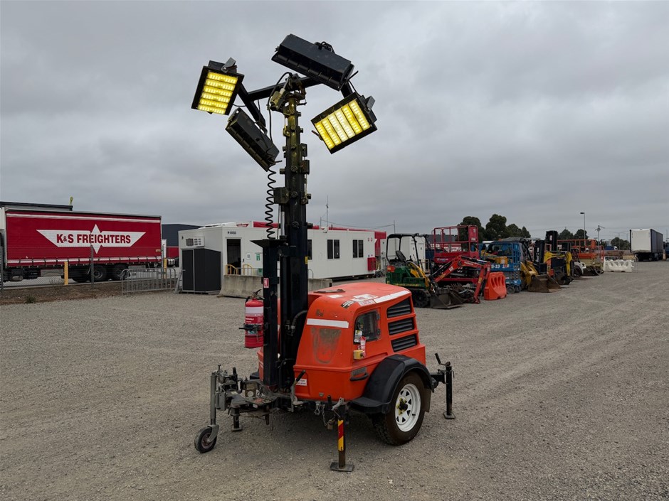 2016 JLG Light Tower