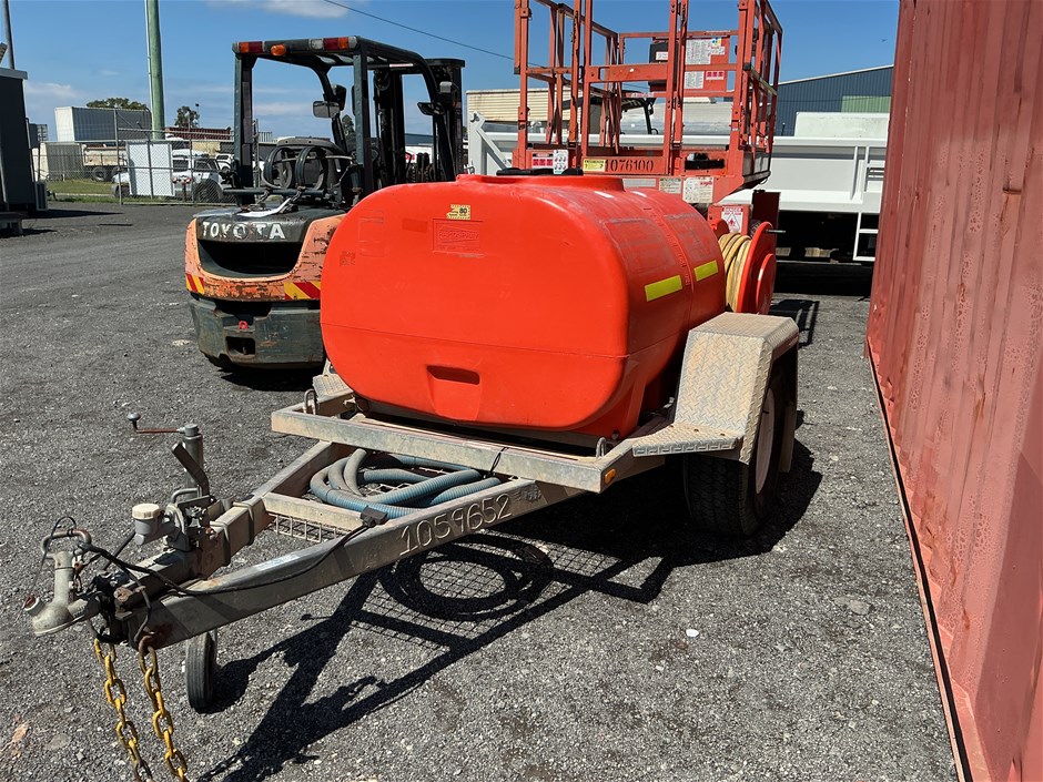 2011 RAPDSP TMSTT1CRFF Single Water Trailer