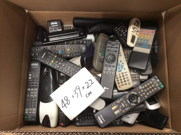 Mix Brand and Model Remote Controls with box dimensions are 48x39x22 cm