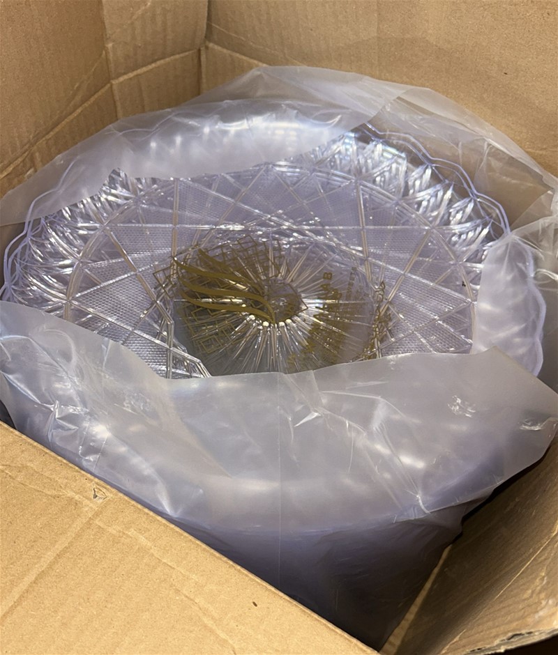 Box of Plastic Trays (Approx 35 pcs)