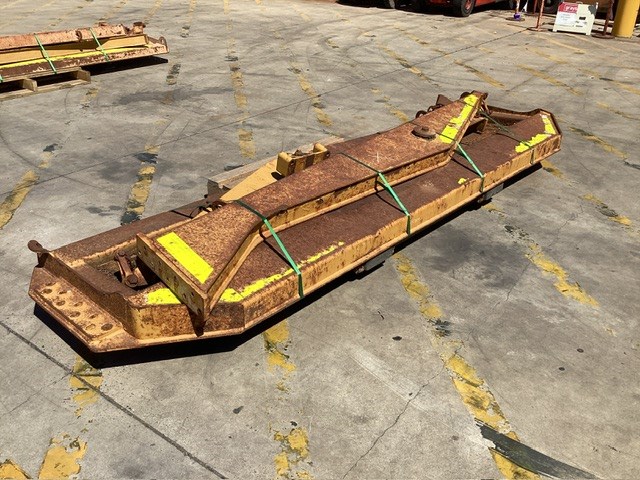 <p>Tail Gate For Industrial Tipper</p>