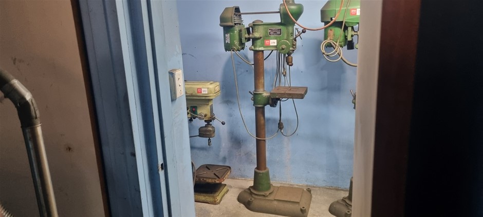 Richardson Vertical Drill Swinging Table