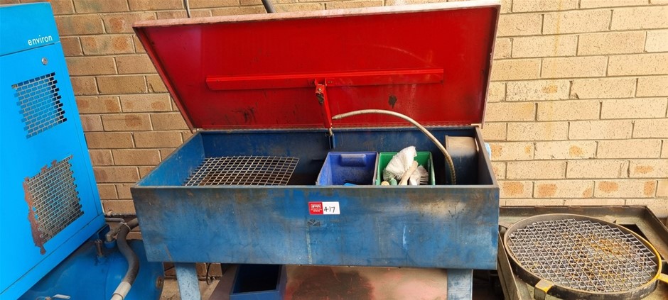 Parts washer tank and accessories