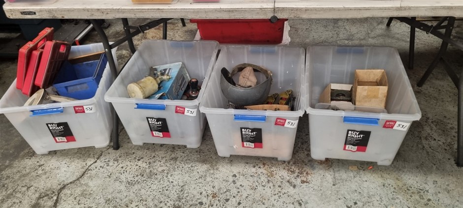 4 Containers Various content