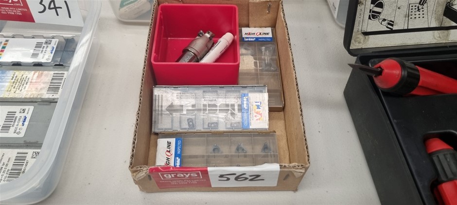 Milling cutter and inserts