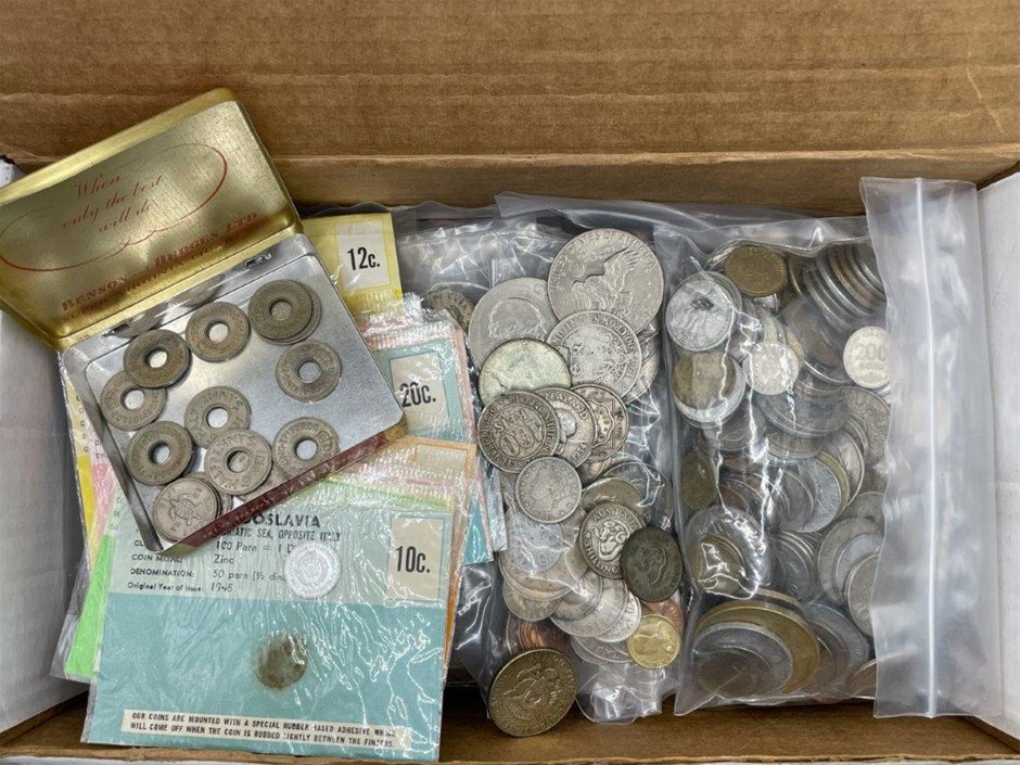 <b>A Very Large Assortment of World Coins Pre/Post 1900s