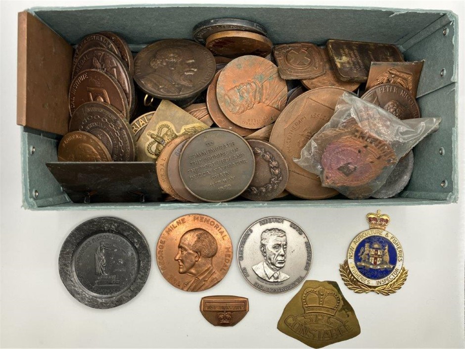 Approx. 70 x Asstd AU Commemorative Medals & Badges