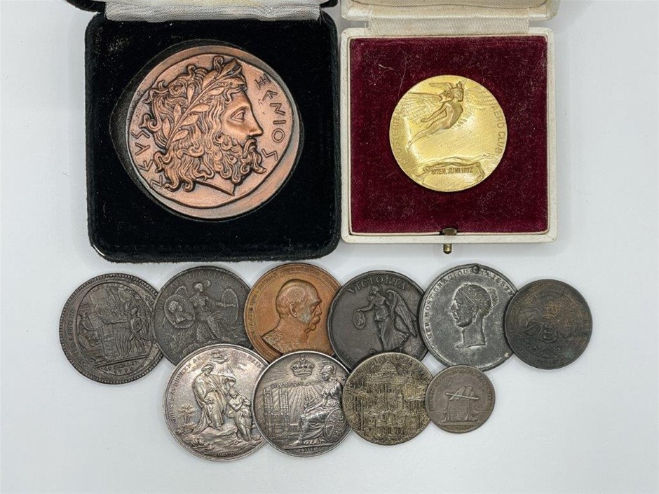 Approx. 12 x Asstd World Commemorative Medals