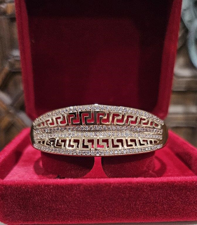 18KGold Filled /Italy Stamped Bangle -59mm