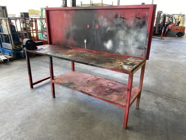 Steel Workbench with Vice