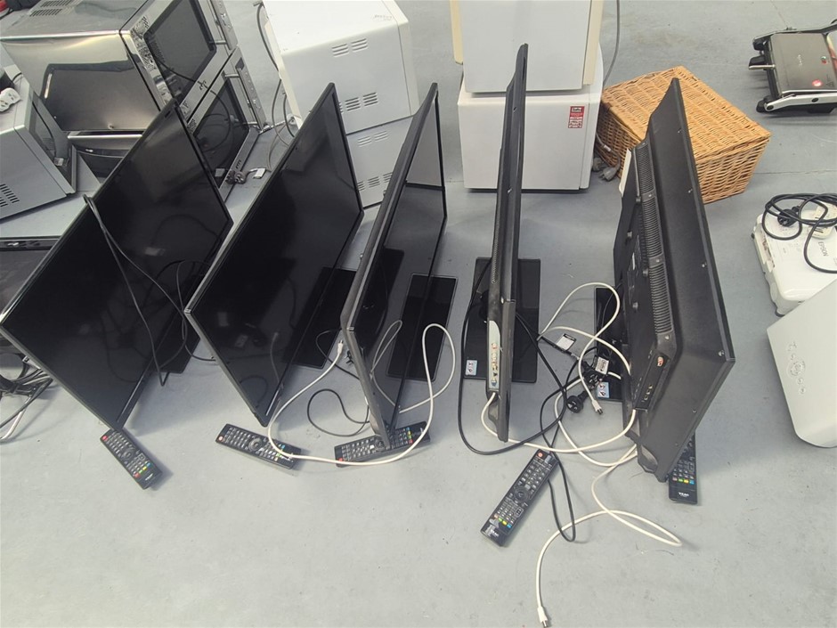 TEAC TV with Remotes