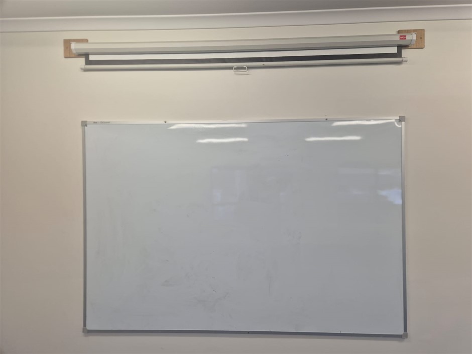 White Board & Manual Pull Down Projector Screen