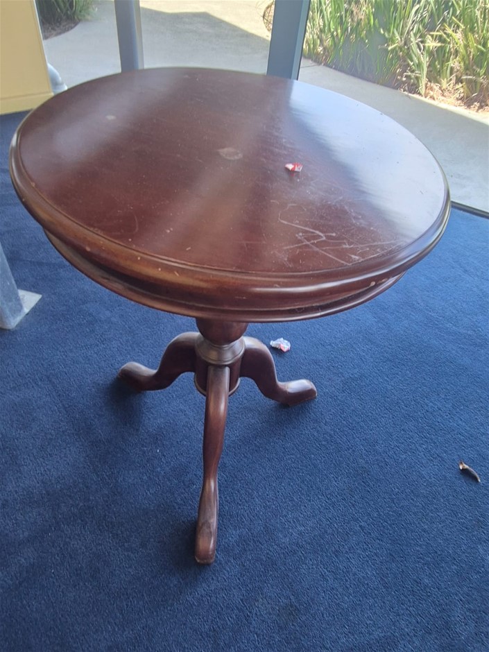 Round Timber Pedestal Table