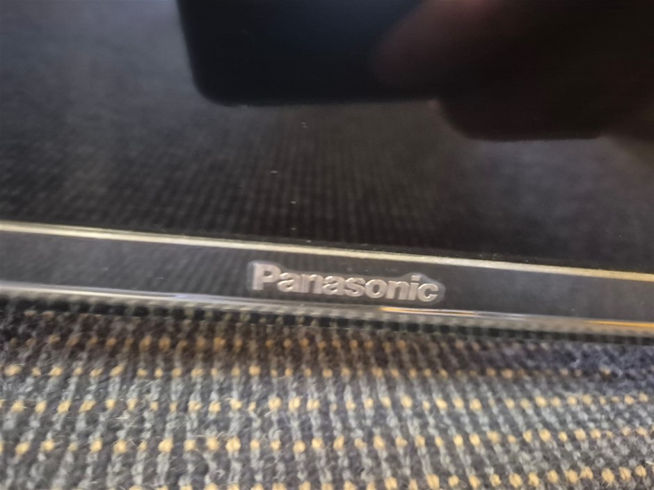 Panasonic TH-32FS500A Panasonic 32 Inch LED Screen