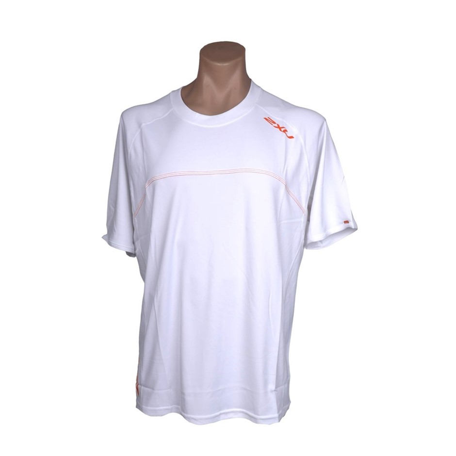 2 x 2XU Men's Short Sleeve Fibretech T-Shirt, Size XL, White/Orange. Buyer
