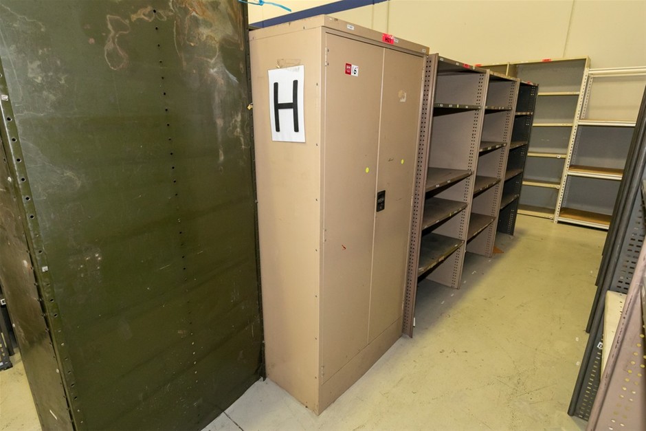 Stationary Cabinet