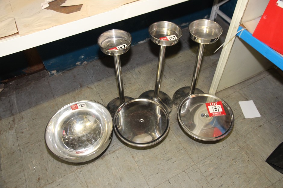 Cake & Ornament Stands