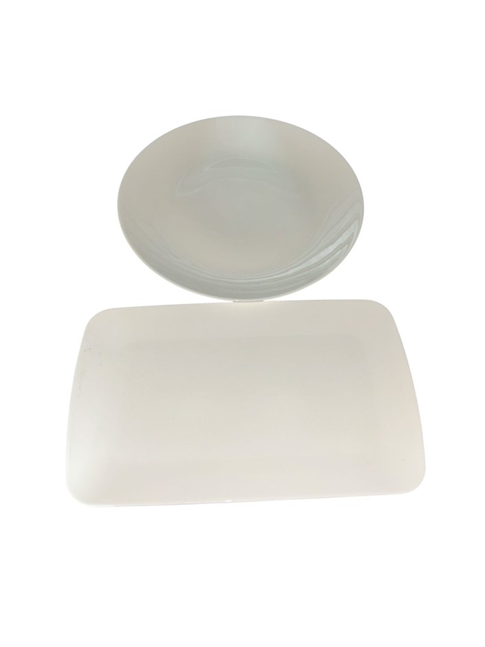 2x Large Porcelain Dishes