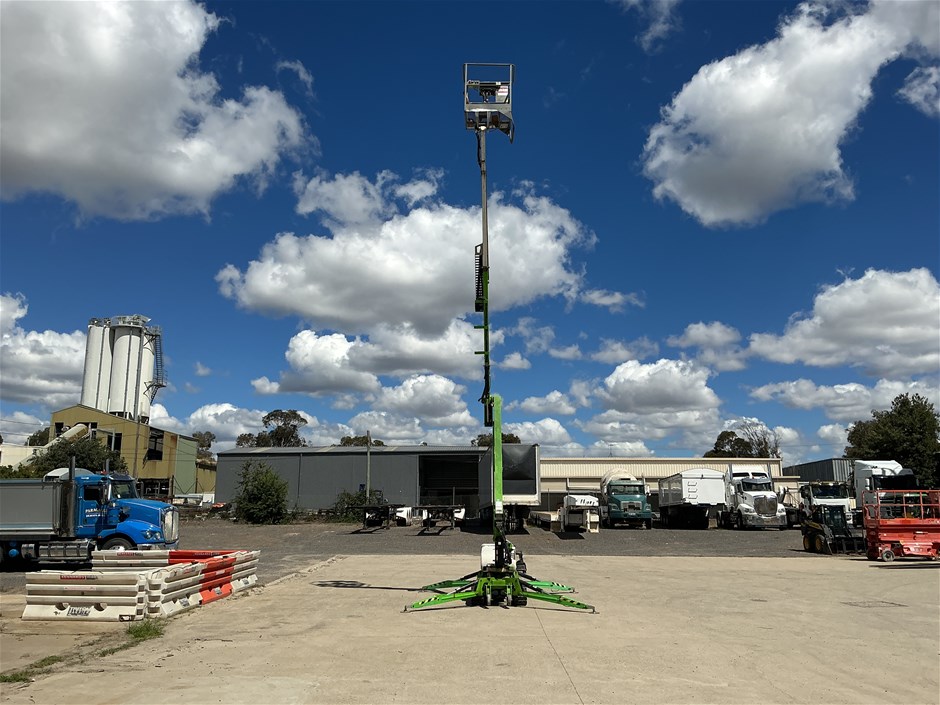 2015 Nifty TD120t Boom Lift