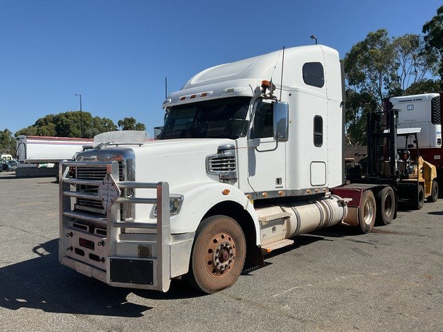 2011 Freightliner FLX Coronado 6 x 4 Prime Mover Truck