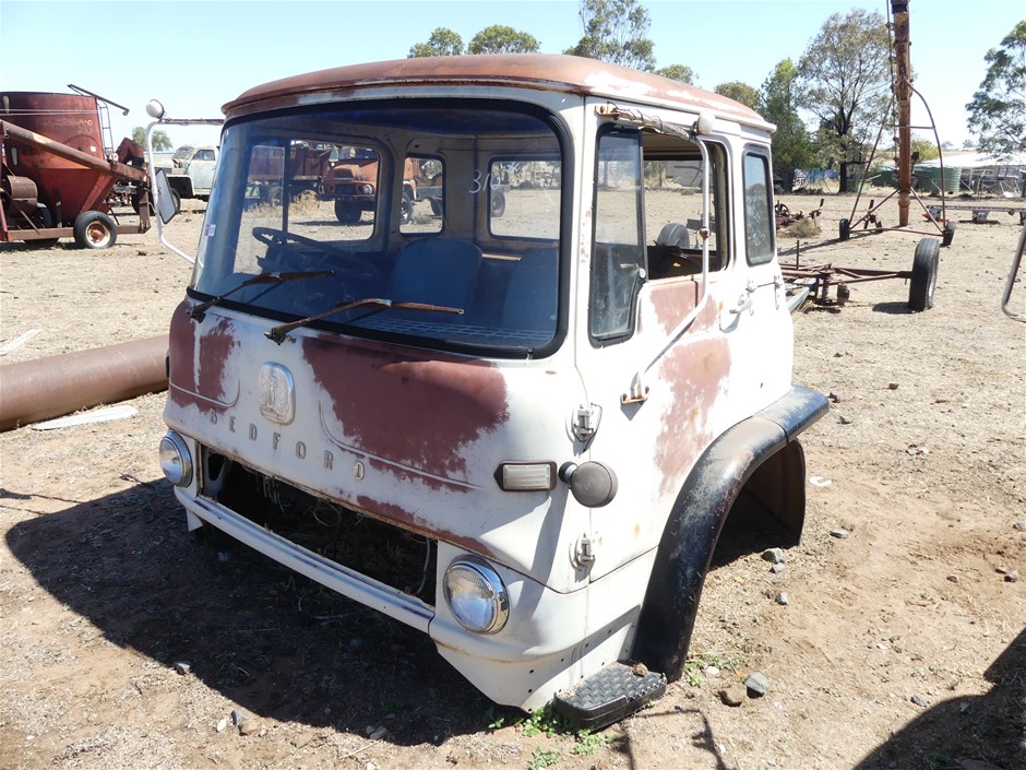 Bedford Truck Cab
