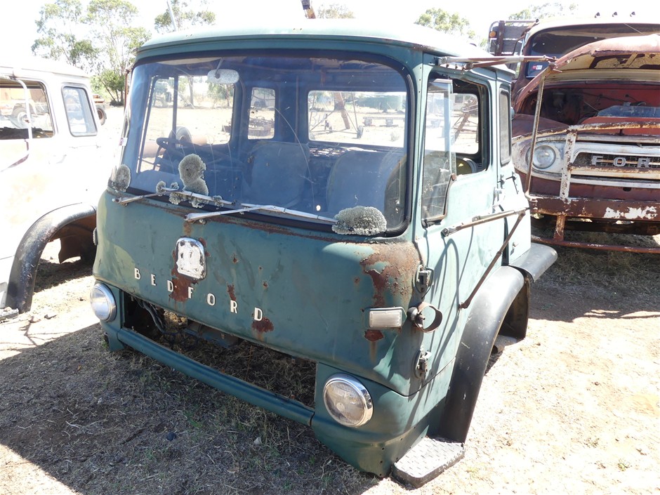 <B>Bedford Truck Cab</B>