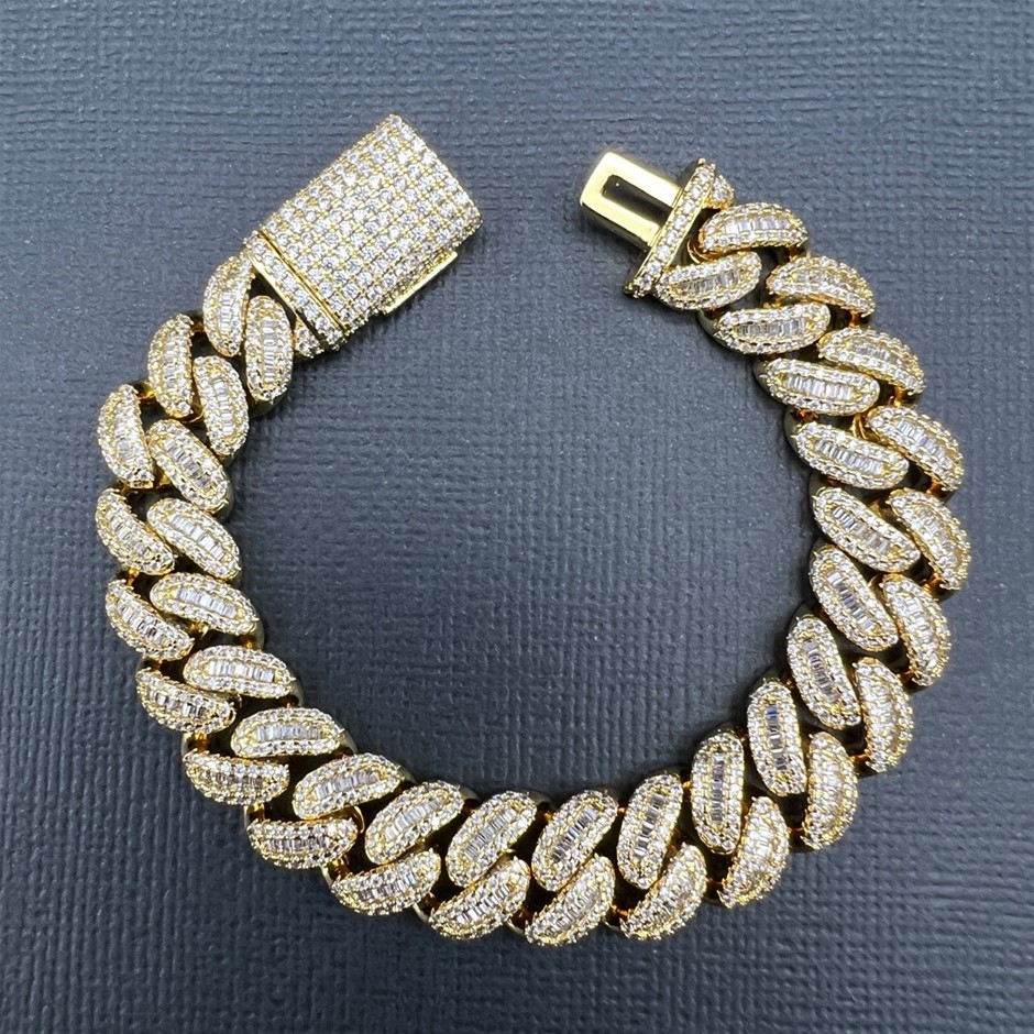 18K Gold-Filled Cuban Chain Bracelet with Simulated Diamonds - 20.3cm