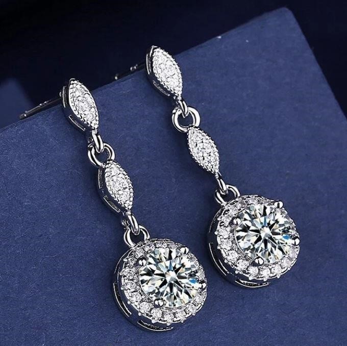 2.0ctw white stones 925 Sterling Silver Earring (s925)-Adjustable