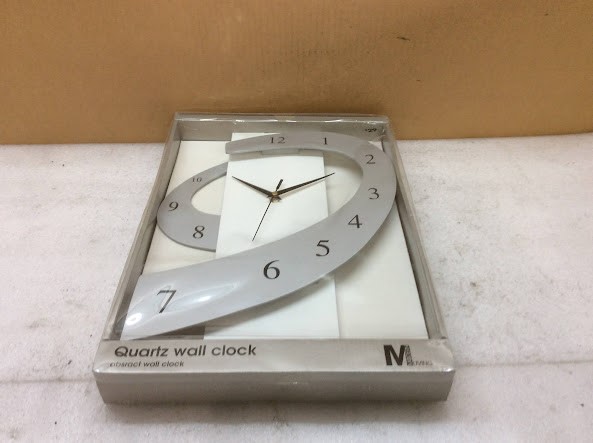 Modern Quartz Wall Clock New