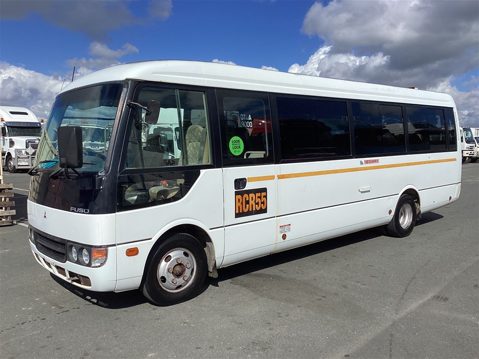 2010 Mitsubishi  Rosa BL600 4 x 2 Bus
