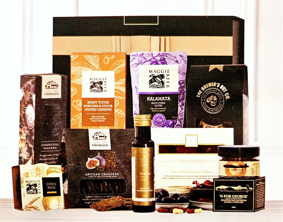 THE HAMPER EMPORIUM Foodies Delight Hamper.