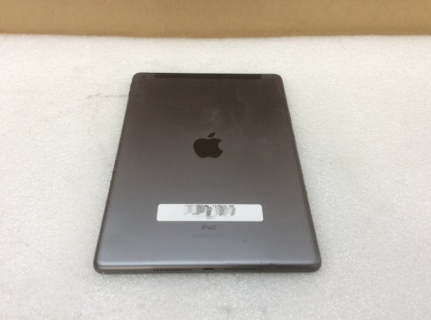 Apple iPad 8 (A2429) Tablet 32GB