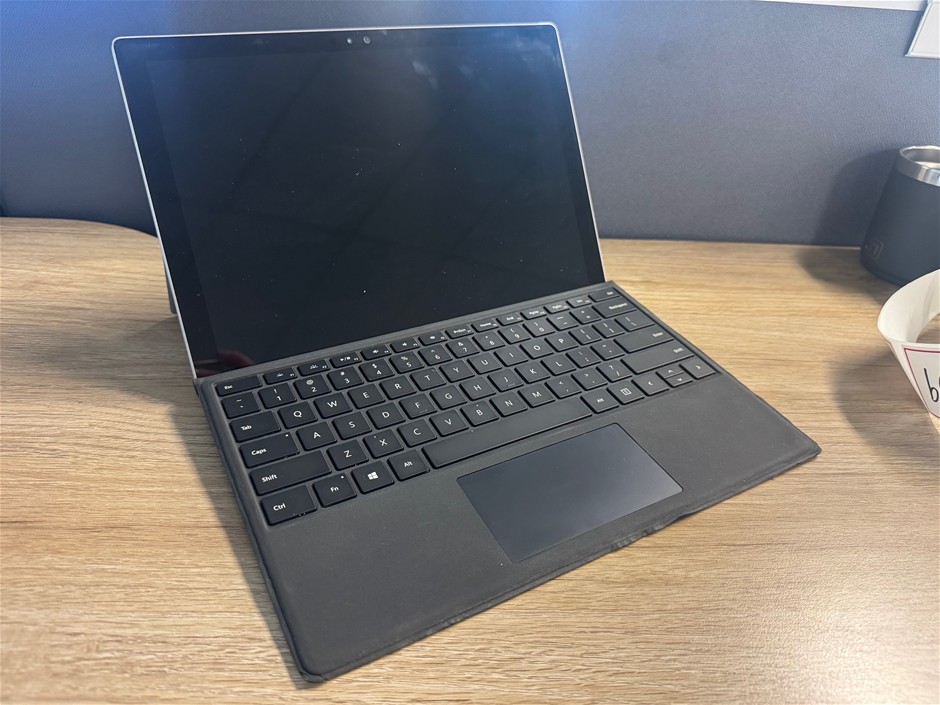 MICROSOFT SURFACE PRO 4 1724