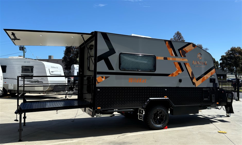 2025 Apache Wildkat Toy Hauler Caravan