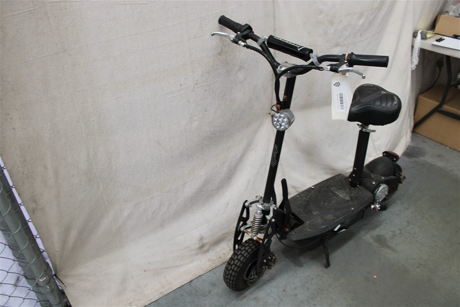 Bullet Stealth Black E-Scooter with Seat
