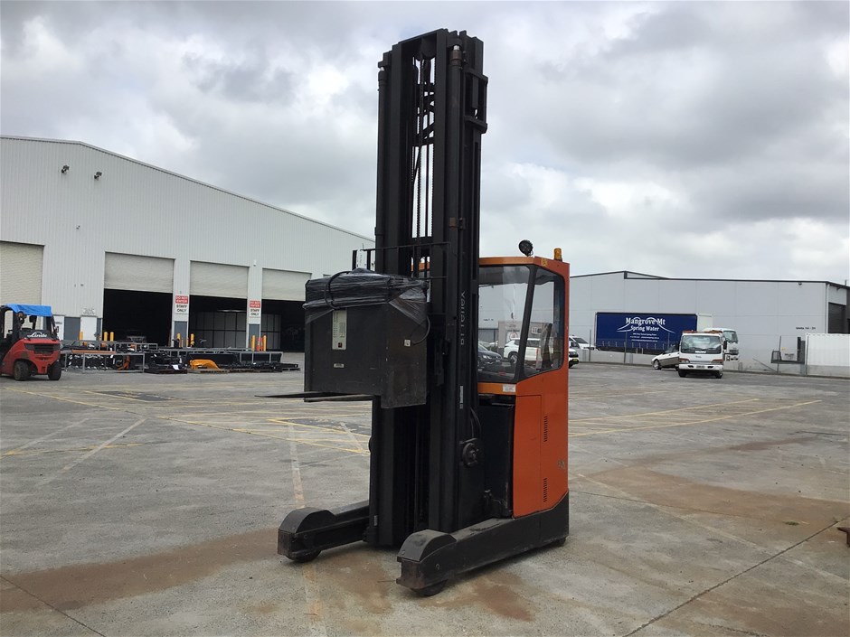 BT RRE250CC Reach Forklift