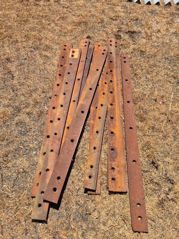 Quantity of Used Grader Cutting Edges