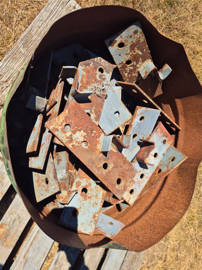 Quantity of Davis Shed Truss Cleats