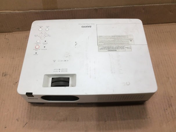 Sanyo PLC-XD2200 LCD Projector