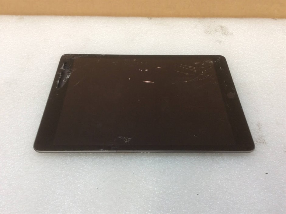 APPLE iPad 8(A2270) 32GB Tablet