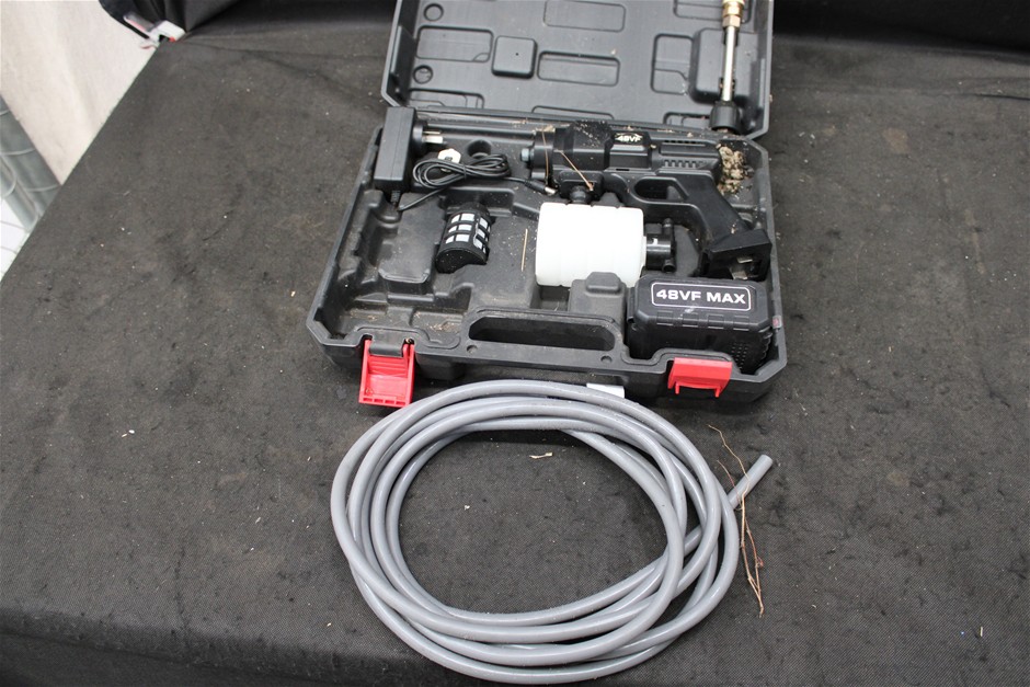 Spray Gun in Black Case