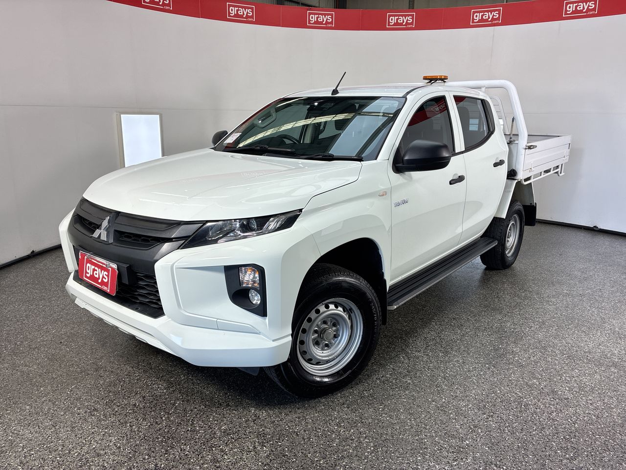 2021 Mitsubishi Triton 4X4 GLX TDl AT Crew Cab Chassis
