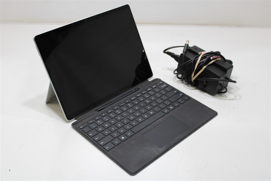 MICROSOFT SURFACE PRO 8