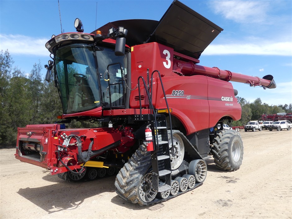 2022 Case 8250 Combine Harvester