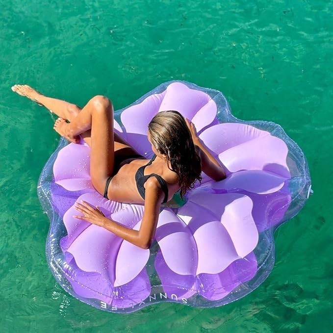 SUNNYLIFE Luxe Lie-On Float | Hibiscus Pastel Lilac. NB: Slightly damaged b